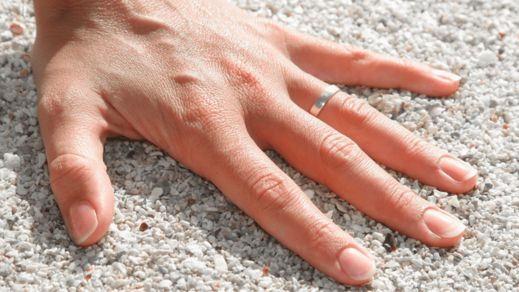 हाथ की उंगलियों में झनझनाहट की वजहें:
हाथ की उंगलियों में झनझनाहट क्यों होता है - रोकथाम के सुझाव